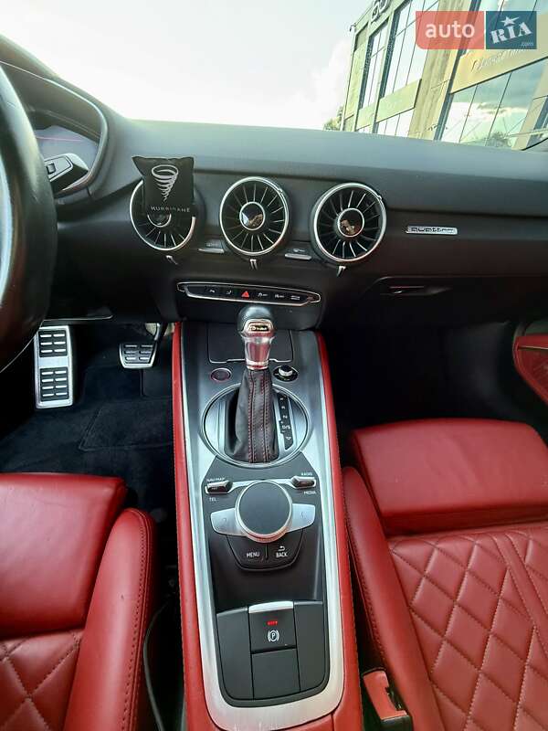 Купе Audi TT S 2015 в Киеве