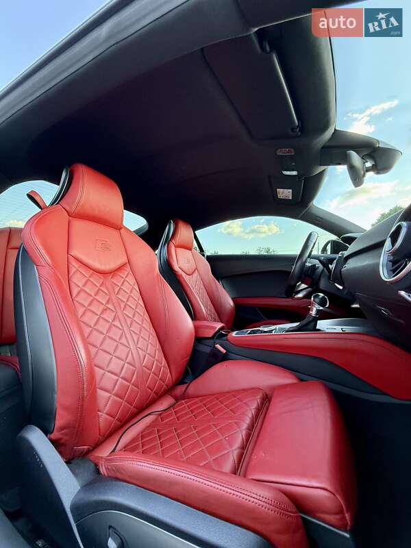 Купе Audi TT S 2015 в Киеве