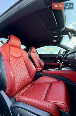 Купе Audi TT S 2015 в 