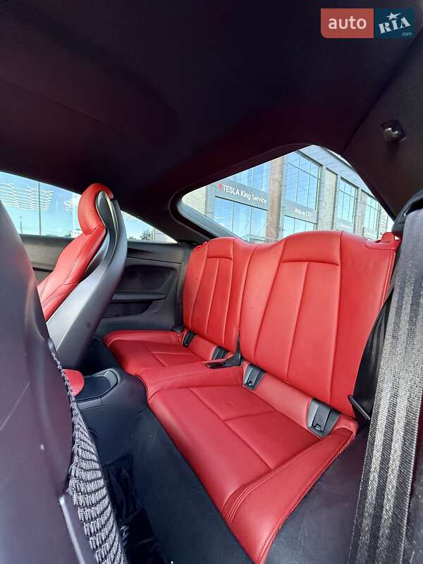 Купе Audi TT S 2015 в Киеве