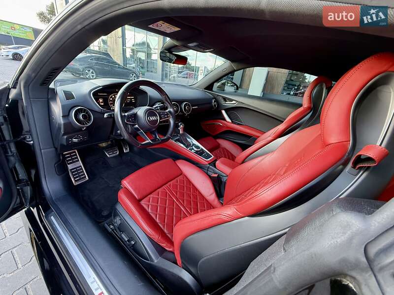 Купе Audi TT S 2015 в Киеве