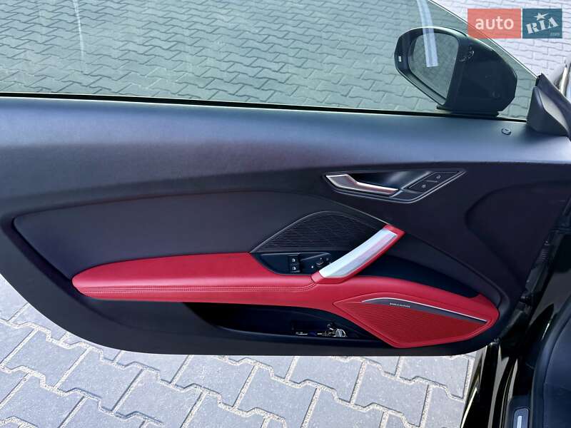 Купе Audi TT S 2015 в Киеве