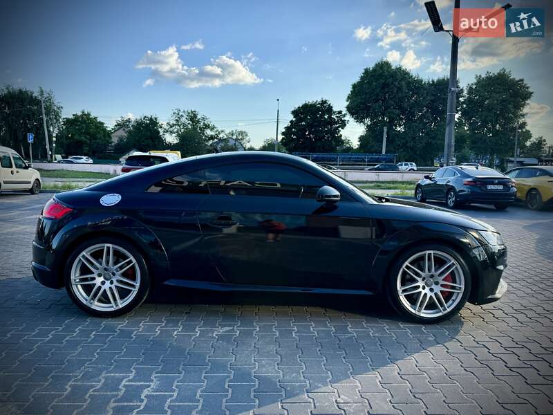 Купе Audi TT S 2015 в Киеве