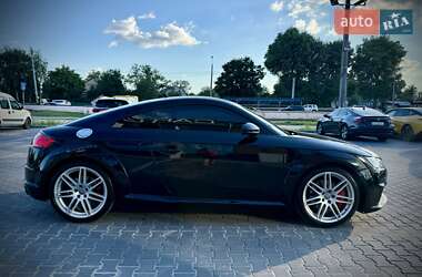 Купе Audi TT S 2015 в 