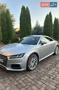 Купе Audi TT S 2016 в 