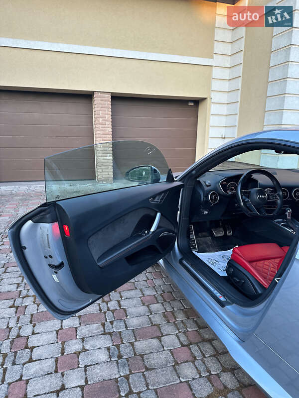 Купе Audi TT S 2016 в Киеве