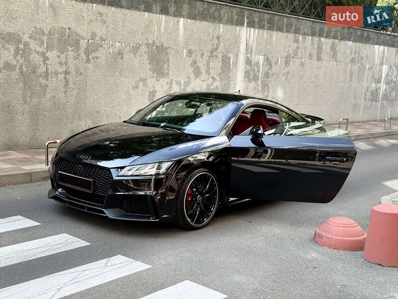 Купе Audi TT S 2023 в 