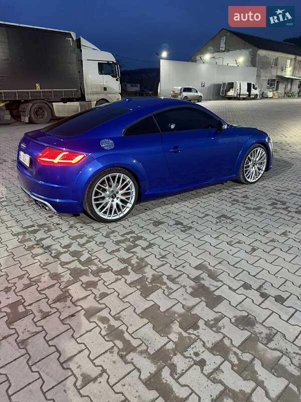 Купе Audi TT S 2016 в Кременце