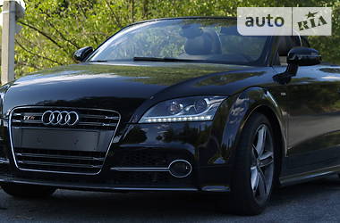 Кабриолет Audi TT 2015 в Киеве