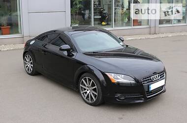 Купе Audi TT 2010 в 