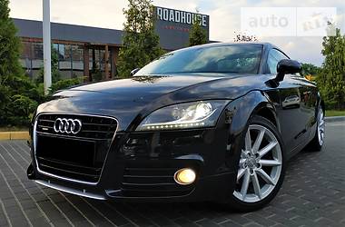Купе Audi TT 2011 в 