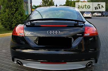 Купе Audi TT 2011 в 
