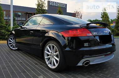 Купе Audi TT 2011 в 