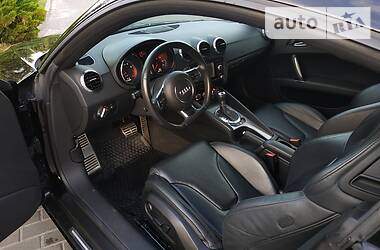 Купе Audi TT 2011 в 