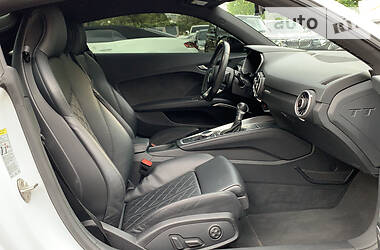 Купе Audi TT 2016 в 