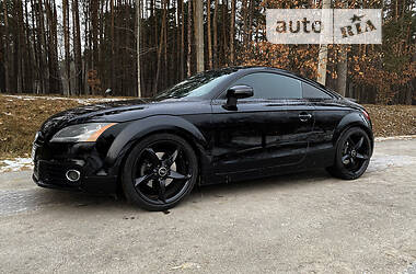 Купе Audi TT 2011 в 