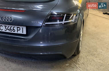 Купе Audi TT 2010 в 