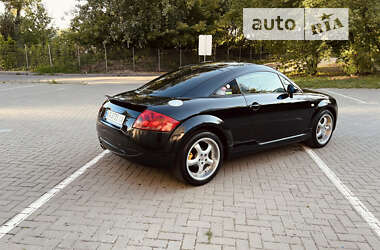 Купе Audi TT 2001 в 