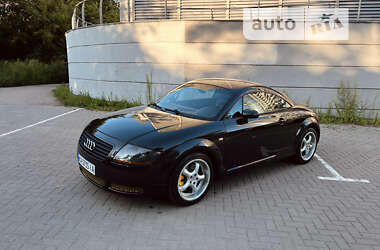 Купе Audi TT 2001 в 
