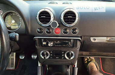 Купе Audi TT 2001 в 