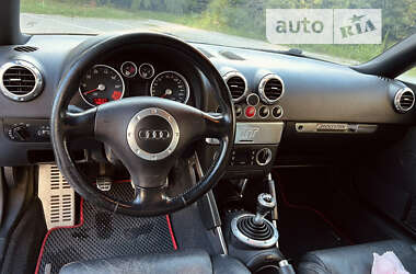Купе Audi TT 2001 в 