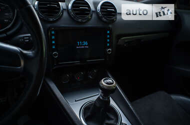 Купе Audi TT 2006 в 