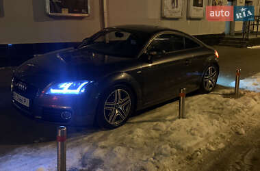 Купе Audi TT 2010 в 