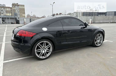 Купе Audi TT 2008 в 