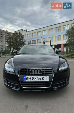 Купе Audi TT 2009 в 
