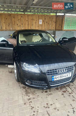 Купе Audi TT 2009 в 