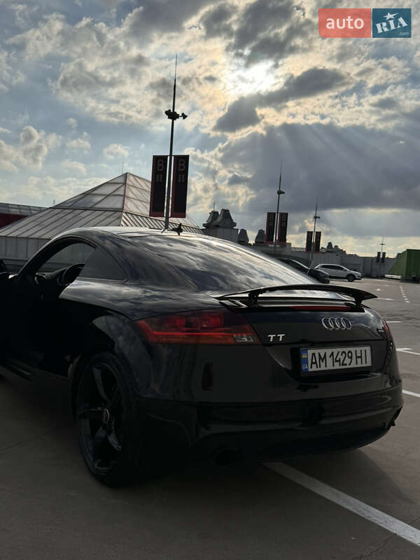 Купе Audi TT 2011 в Києві