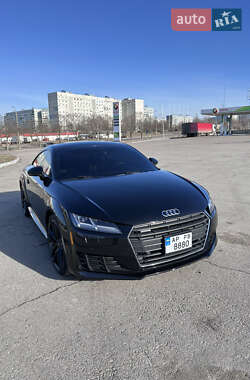 Купе Audi TT 2015 в 