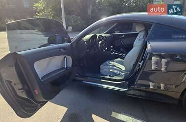 Купе Audi TT 2011 в 