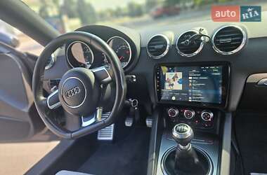 Купе Audi TT 2011 в 