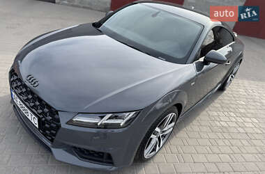Купе Audi TT 2016 в 