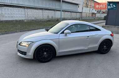 Купе Audi TT 2009 в 