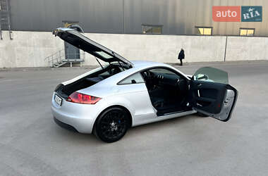 Купе Audi TT 2009 в 