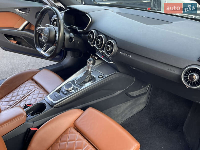 Купе Audi TT 2015 в Києві