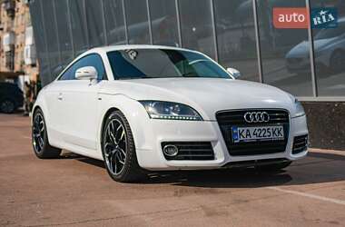 Купе Audi TT 2012 в 