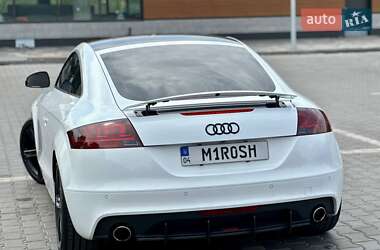 Купе Audi TT 2011 в 