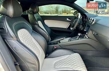 Купе Audi TT 2011 в 