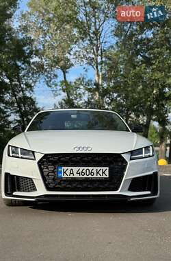 Родстер Audi TT 2018 в 