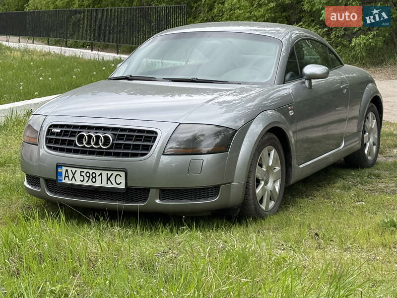 Купе Audi TT 2006 в 