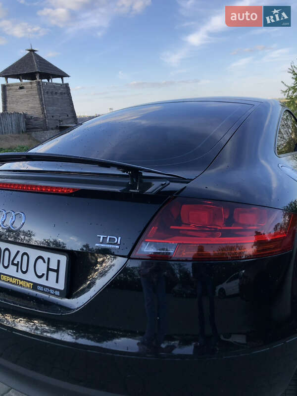 Купе Audi TT 2010 в Дніпрі