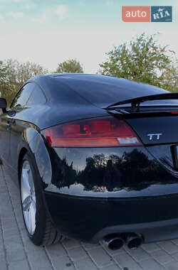 Купе Audi TT 2010 в 