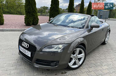 Родстер Audi TT 2010 в 