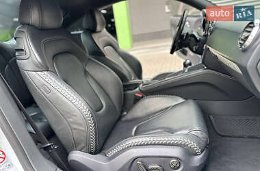 Купе Audi TT 2012 в 