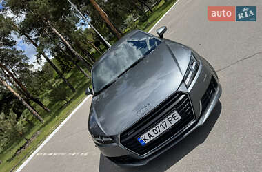 Купе Audi TT 2016 в 