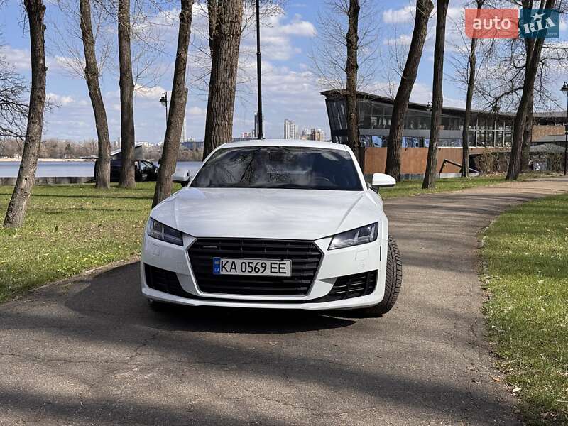 Купе Audi TT 2015 в Киеве