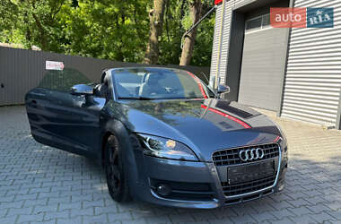 Купе Audi TT 2008 в 